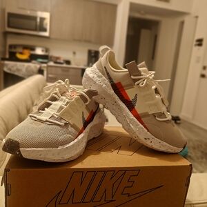 Nike Men Crater Impact Cream Orange